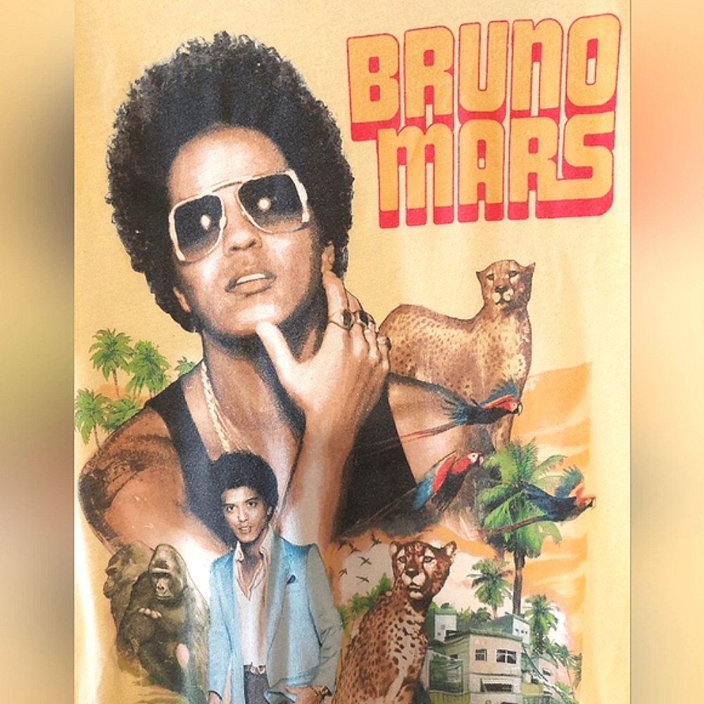 Bruno Mars Moonshine Jungle Tour Yellow SS Graphic Band T-Shirt EUC Size S - Picture 2 of 6